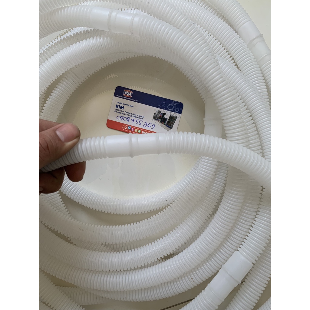 ống xã nước máy lạnh