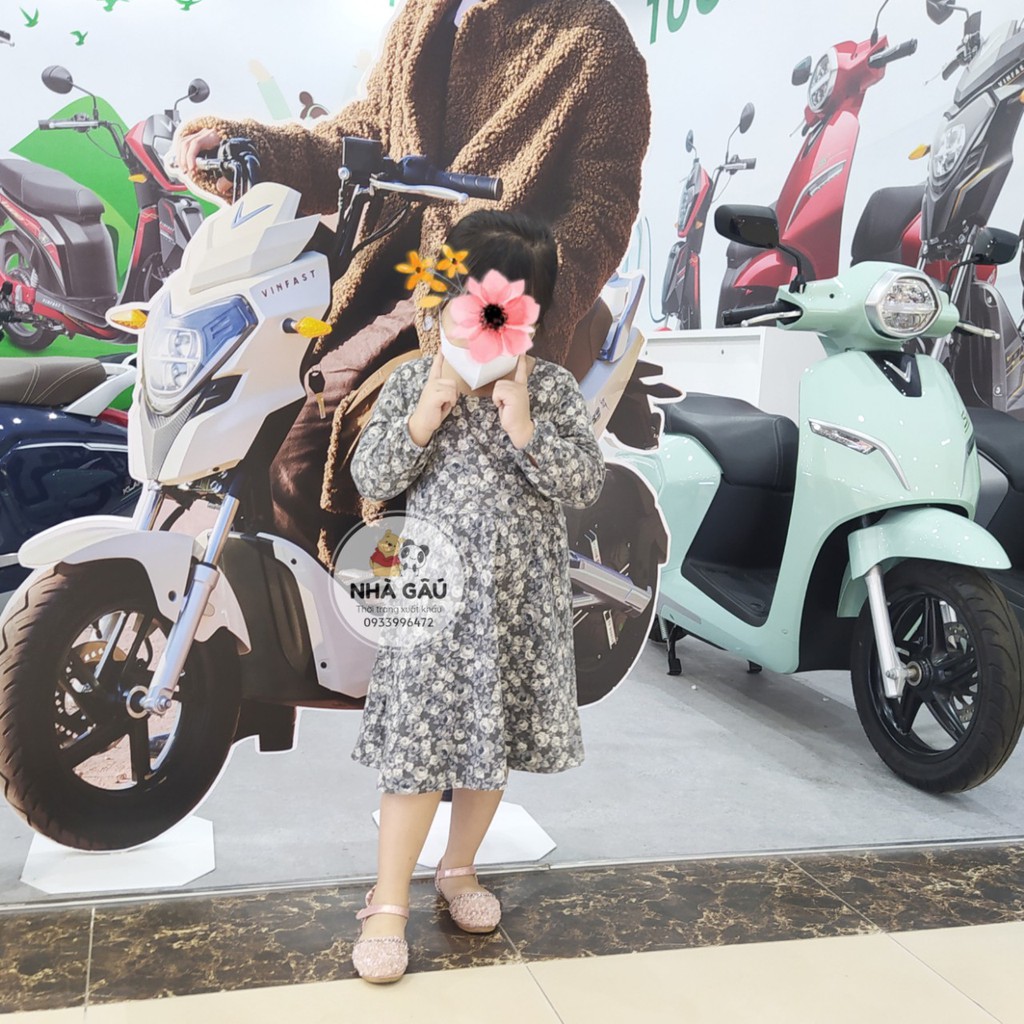 Đầm size đại màu xám hình hoa hồng Large size dress with rose shape
