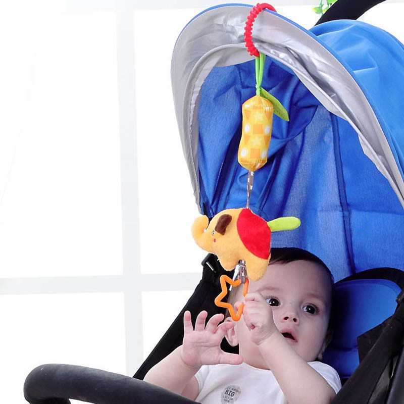 Đồ chơi xinh xắn treo nôi bé