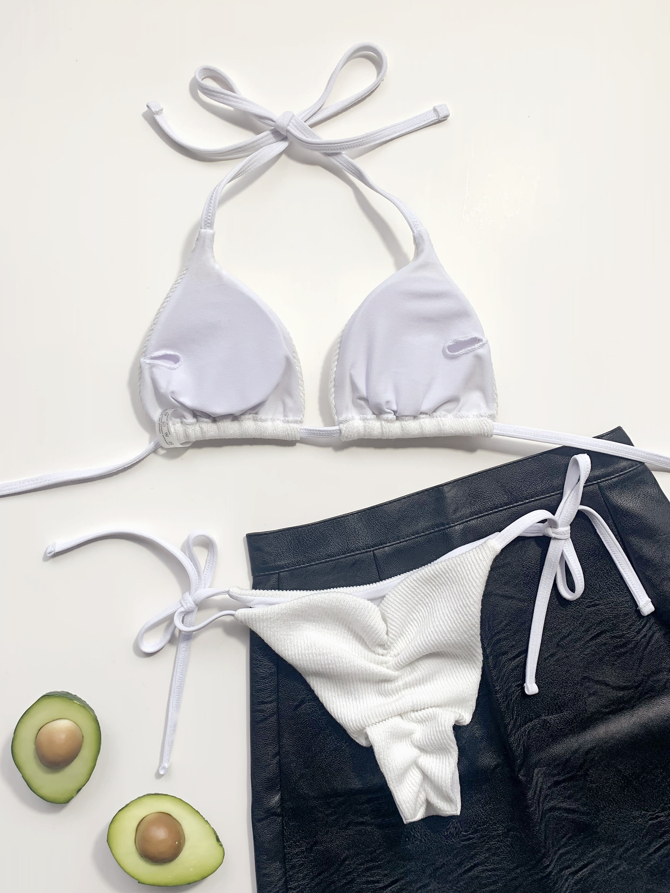 Bộ bikini mini màu trắng phong cách quyến rũ cho nữ Lm95 | BigBuy360 - bigbuy360.vn