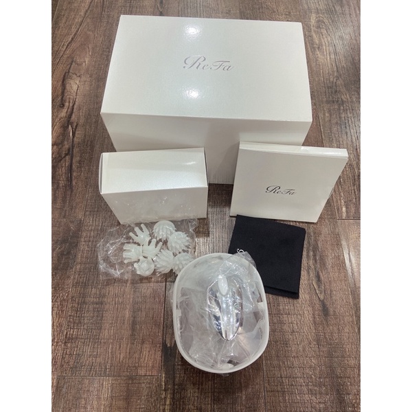 Máy mát xa đầu kiêm gội Refa Head Spa