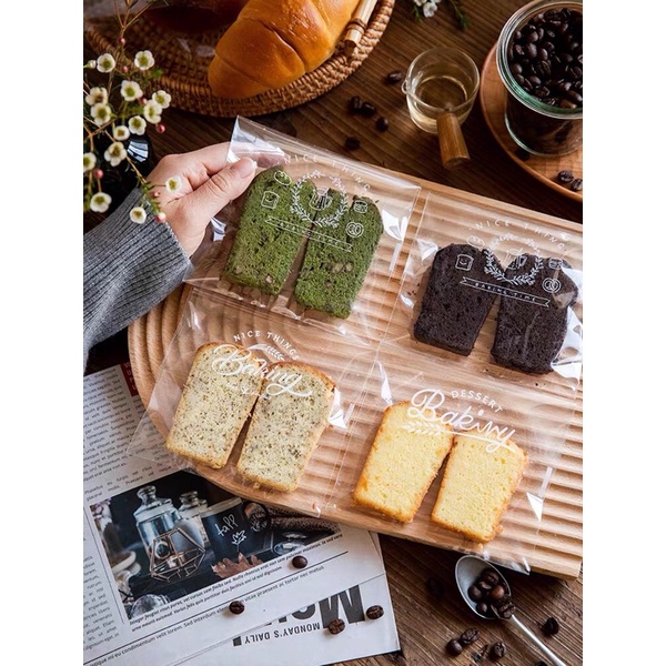 Xấp 50 Túi Bóng Kính Dán Mã TDBK Trong Suốt Hoạ Tiết Chữ Nổi Size 17x20cm/16x13cm