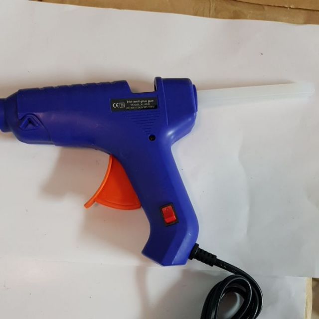 Súng bắn keo nến loại to tặng kèm 1 thanh keo nến