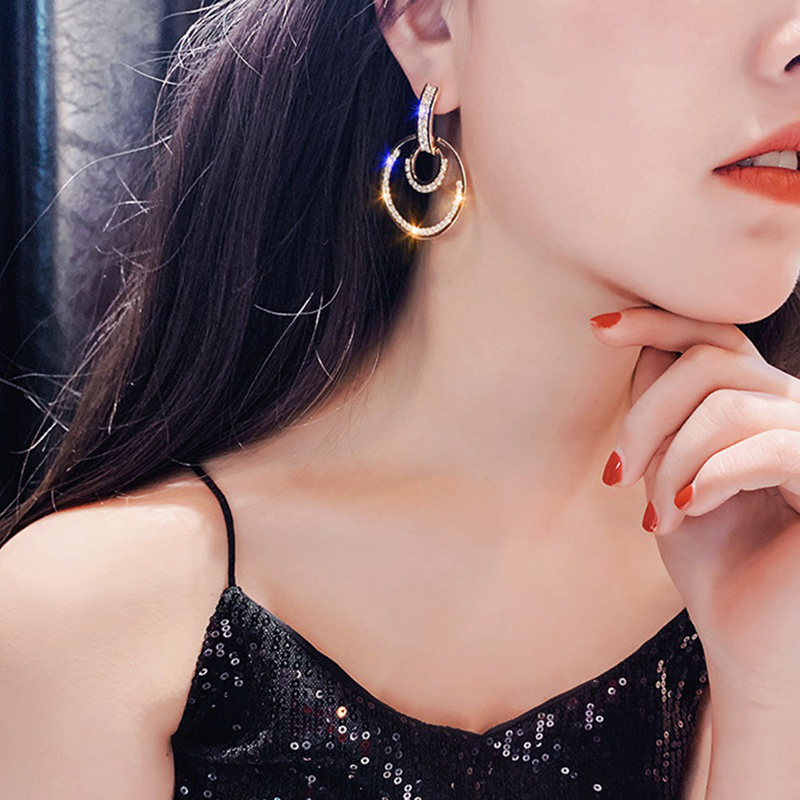 Khuyên tai hợp kim hình tròn quá khổ dáng dài thời trang cho nữ