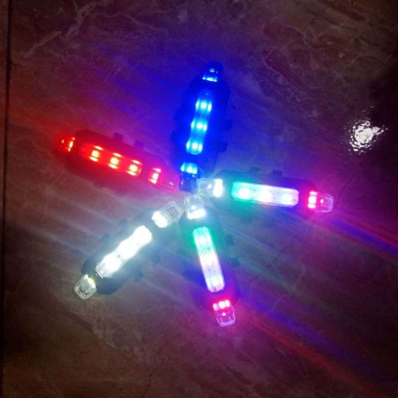 ĐÈN GẮN XE, nháy nhiều màu, treo diều