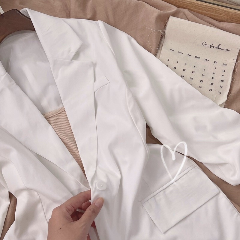 SET ÁO KHOÁC BLAZER TRẮNG + ĐẦM HAI DÂY MÀU BE XINH XẮN [kèm ảnh thật] | BigBuy360 - bigbuy360.vn