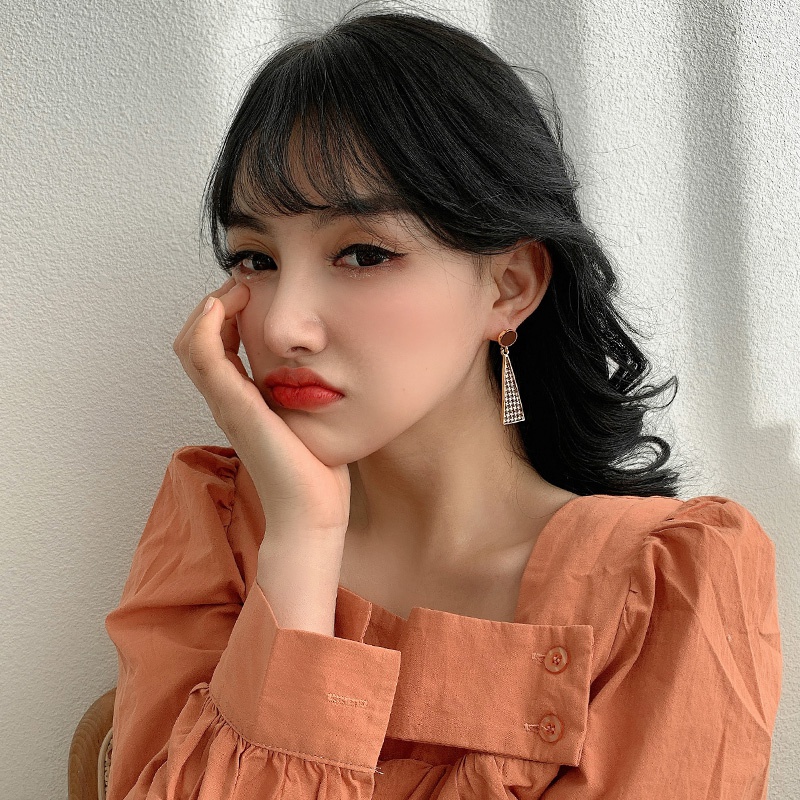 Hoa Tai Dáng Dài Mạ Bạc Thiết Kế Đơn Giản Thời Trang