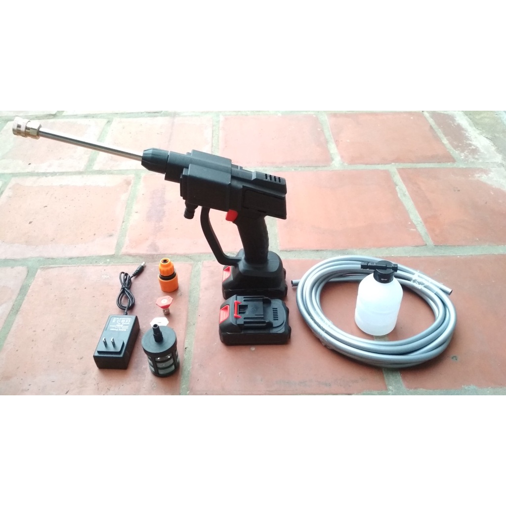 Máy rửa xe chạy pin