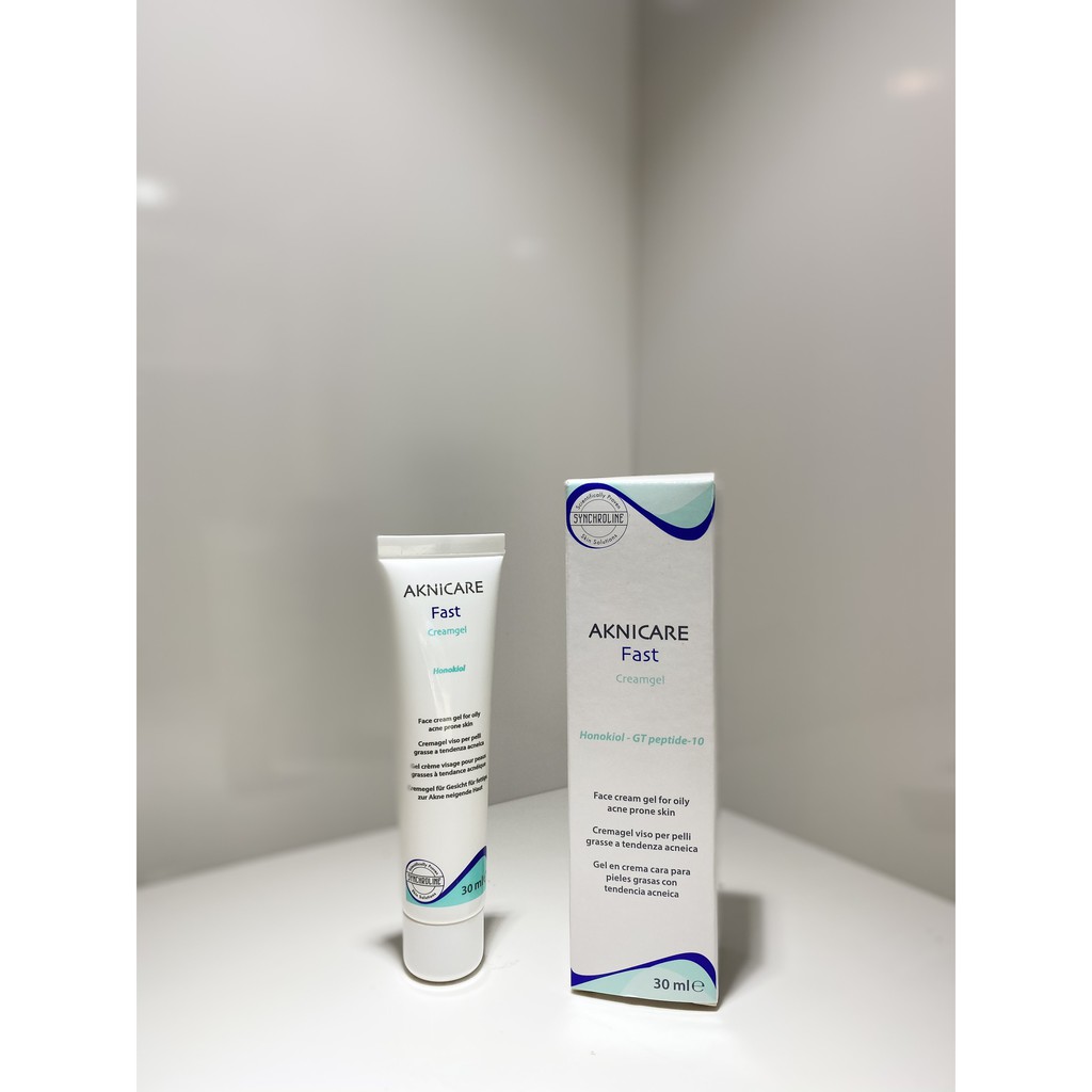 SP dưỡng chuyên biệt cho da mụn AKNICARE FAST CREAMGEL