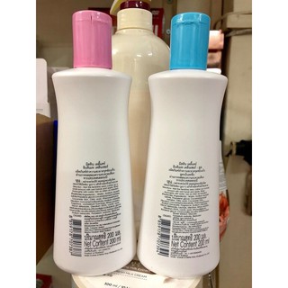 Dung dịch vệ sinh phụ nữ Mistine 200ml Thái Lan