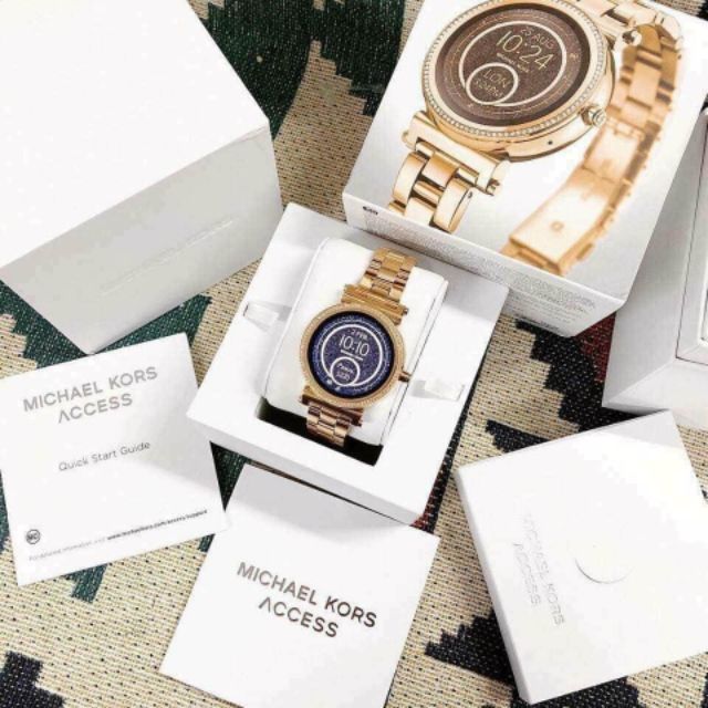 Đồng hồ nữ Michael Kors Smartwatch