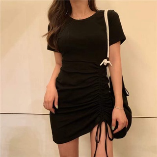 Đầm body 2 dây phối bèo thiết kế ôm sát tôn dáng