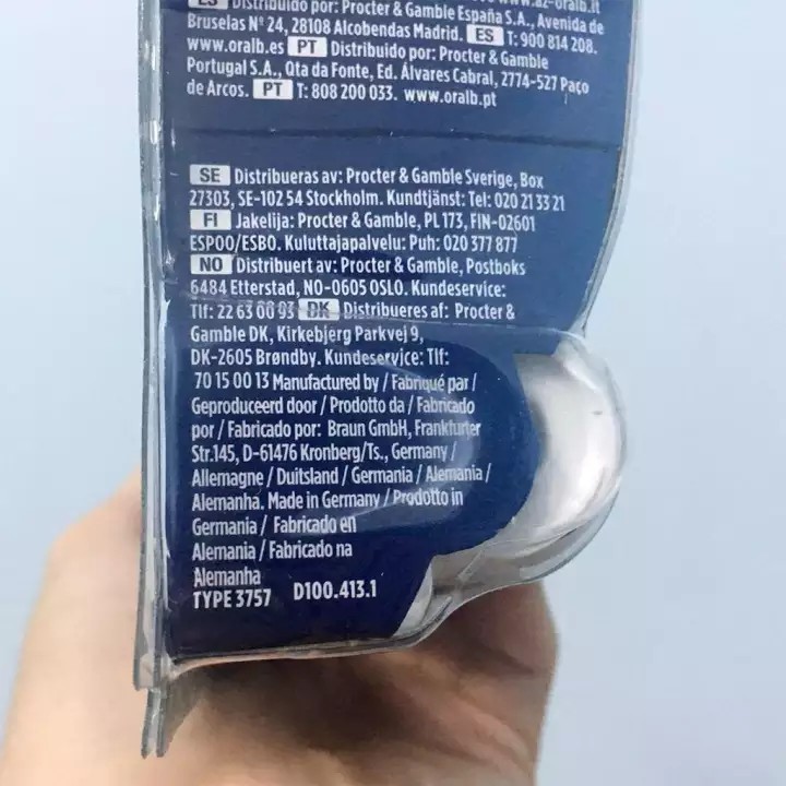 Bàn chải đánh răng Oral-B Vitality 100 Made in Germany, PIN sạc 1 lần dùng cả tuần, làm sạch răng, chống mảng bám