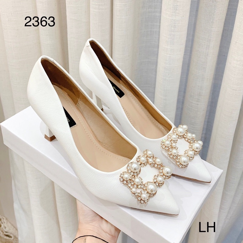Giày cao gót nữ khoá ngọc gót 7cm màu trắng da siêu mềm- Thu Trang Shoes