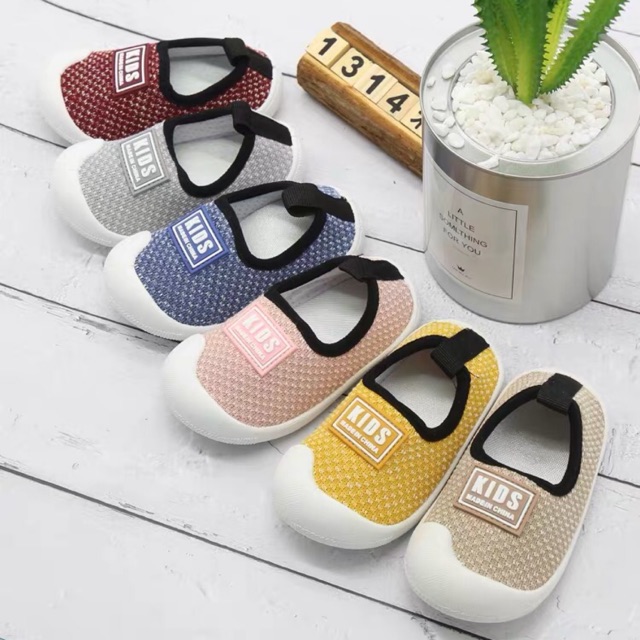 Giày bún mềm chất lượng tốt cho bé 0-5 tuổi hàng loại I Quảng Châu - Phối lưới, cao cấp.