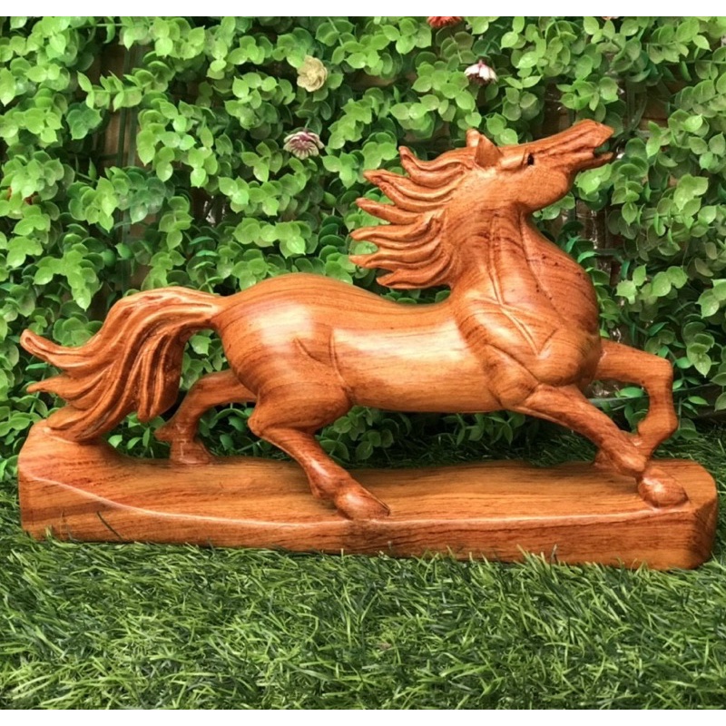 Tượng con ngựa gỗ hương 30 cm