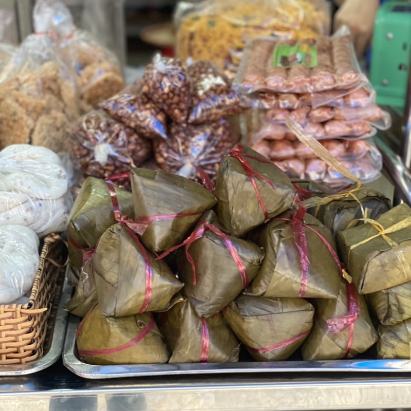 Bánh Chưng Thơm Dẻo - Nhân Đậu Xanh Thịt Nạc - Đậm Vị Miền Bắc