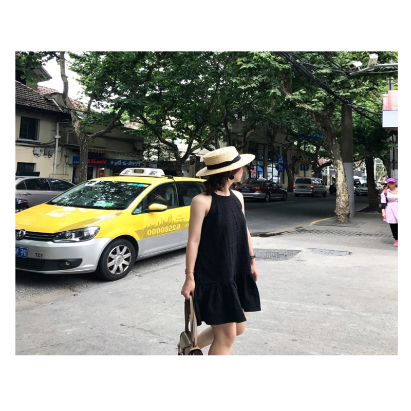 đầm cổ tròn phong cách retro năng động dành cho nữ | BigBuy360 - bigbuy360.vn