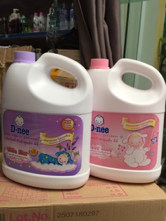 Nước xả Dnee Thái lan can 3 lít.