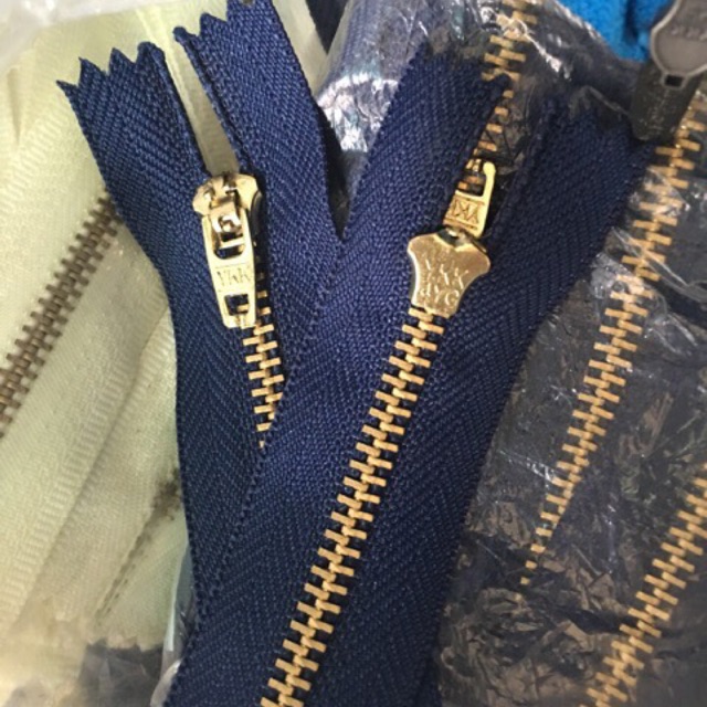 Dây kéo quần jean 22 k/ 5 sợi