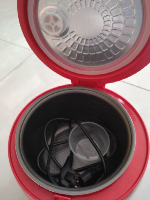 Nồi cơm điện kangaroo đỏ 1,2lit. KG822. hàng trưng bày y hình | BigBuy360 - bigbuy360.vn