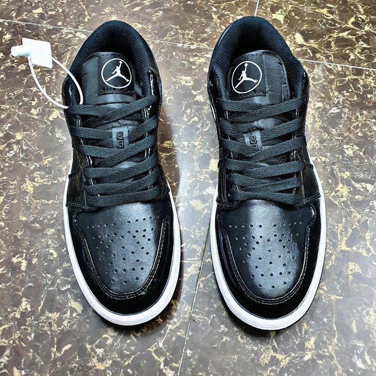 Giày ThểThao Sneaker JD 1 Cổ Thấp Low Màu Đen Phối Với Da Bóng Cực Hot  cao cấp Hàng 11 Chất Siêu tố