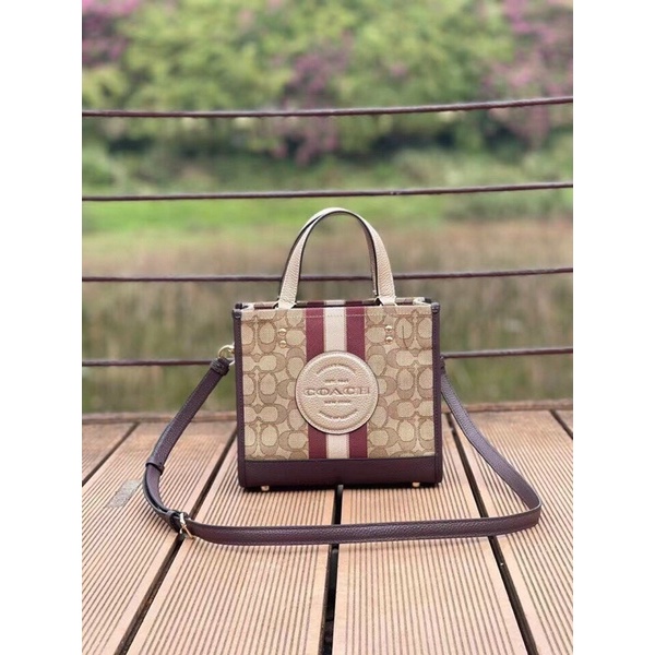 TÚI COACH DEMPSEY TOTE 22 C8406