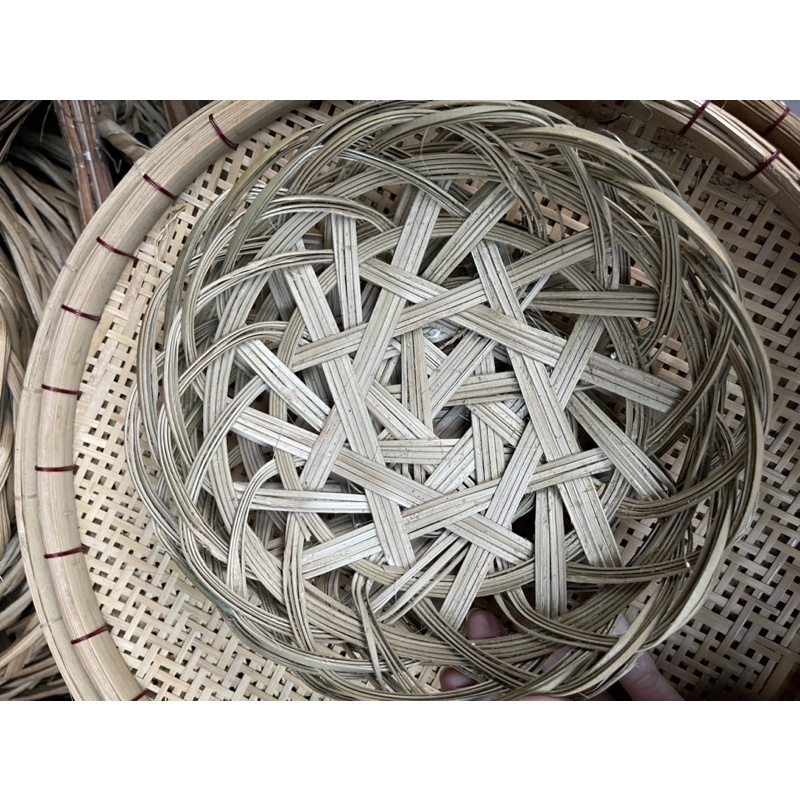 Rế tre lót nồi