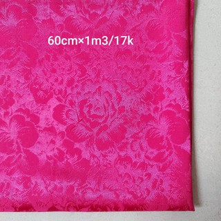 Vải gấm hàng khúc , mảnh nhỏ.