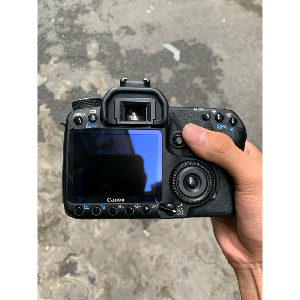 Bộ Máy Ảnh Canon 50D kèm lens 18-55 98%