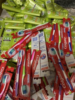 Bàn chải Colgate Mỹ