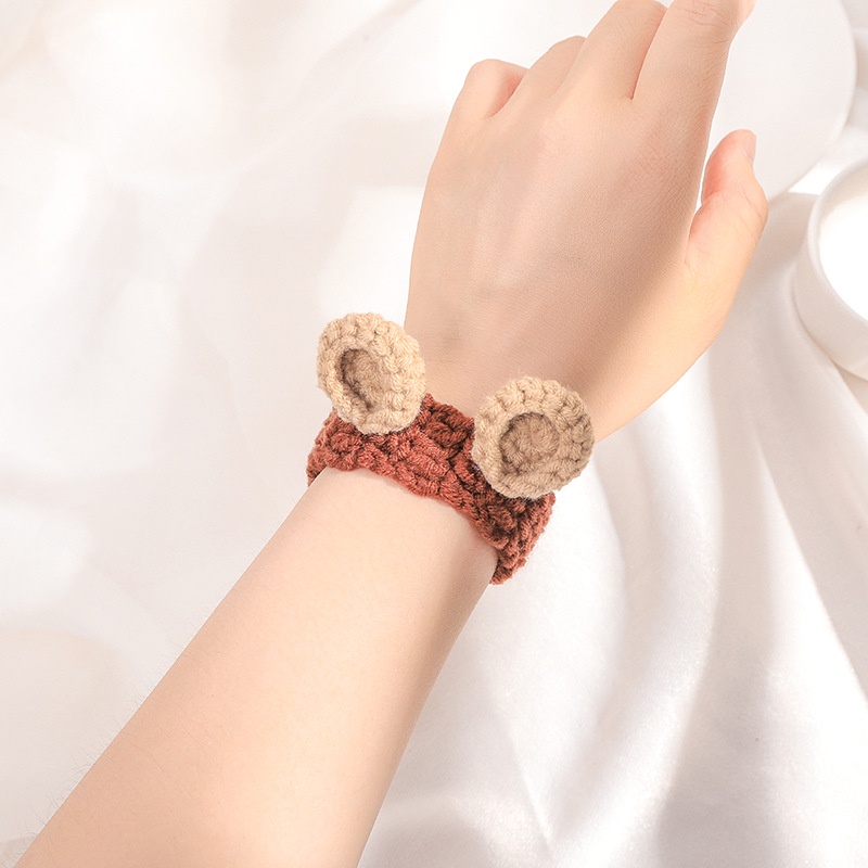 Lovely Frog and Carrot Bracelet Mihan1