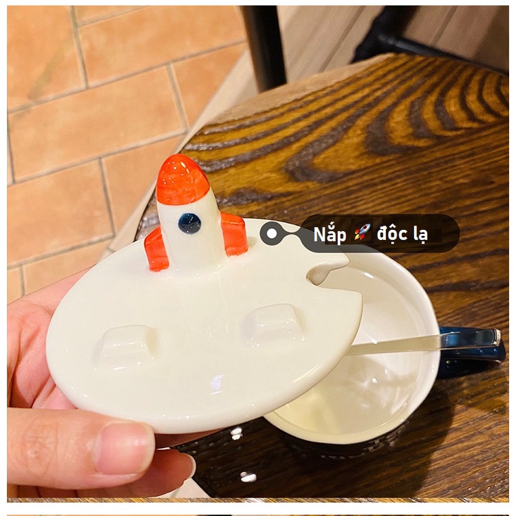 [HOT] Cốc sứ du hành vụ trụ có tặng kèm thìa inox 400ml