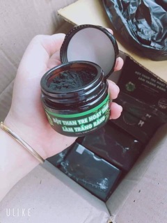 Bột than tre làm trắng răng