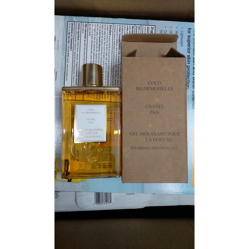 Sữa Tắm Nước Hoa Chanel Coco Mademoiselle Foaming Shower Gel 300ml | BigBuy360 - bigbuy360.vn