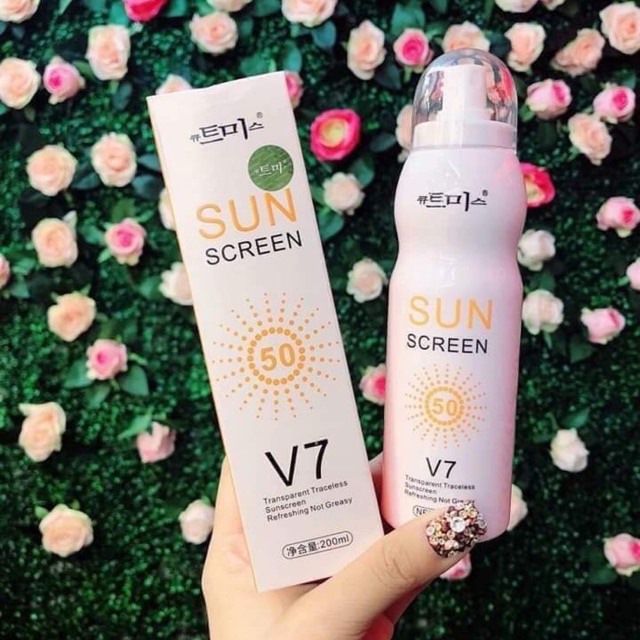Xịt chống nắng V7