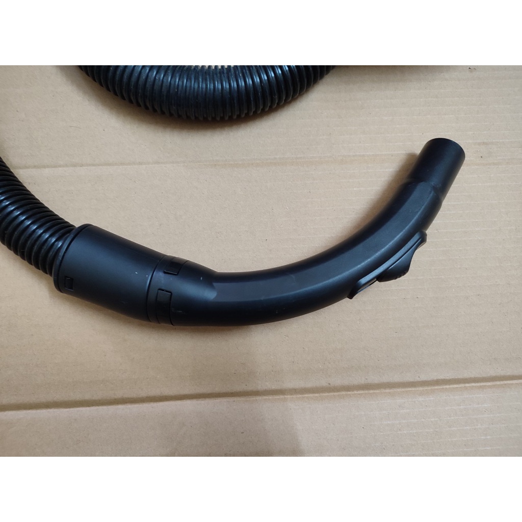 Ống  hút bụi mềm dùng cho máy hút bụi gia đình và máy hút bụi công nghiệp 15L