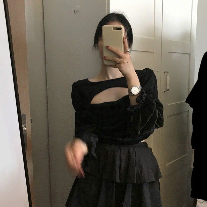 Áo kiểu chất nhung xẻ ngực tay bồng bèo nhún ulzzang sexy - Có ảnh thật