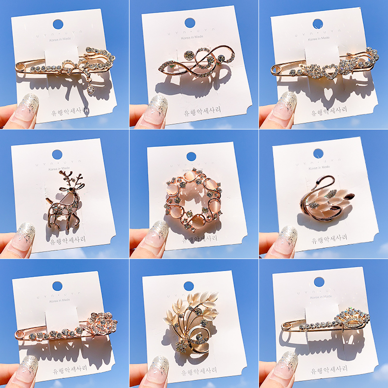 Ghim cài áo lụa thiết kế độc đáo cao cấp 2021