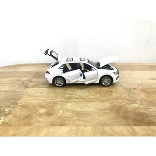 Mô hình xe Audi Q8 _ Tỷ lệ 1:32