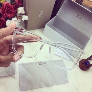 MẮT KÍNH GỌNG NHỰA TRONG SUỐT