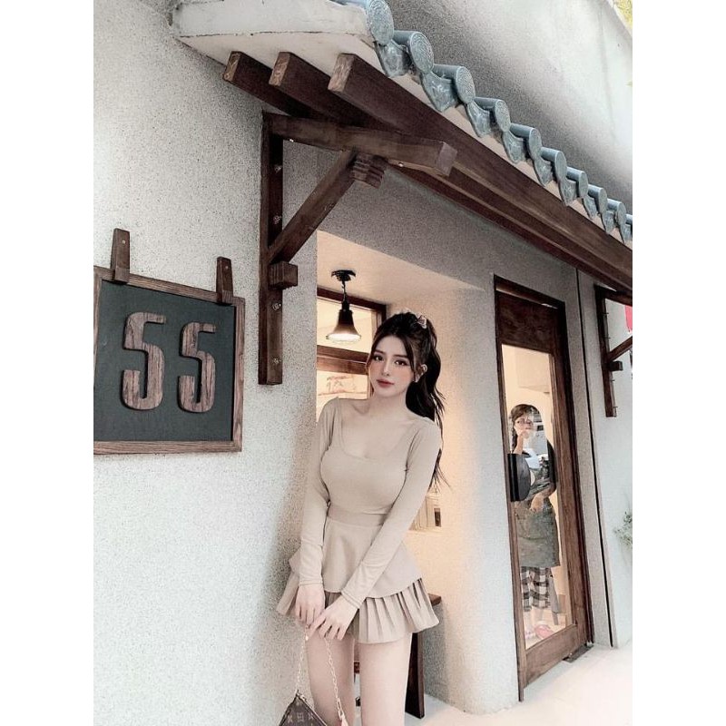 Set áo zip dài tay mix chân váy ngắn dập li kèm quần trong an toàn BCi