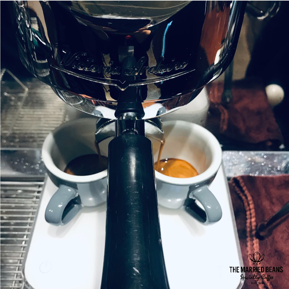 Cà phê hạt nguyên chất Espresso Arabica Đà Lạt | Cà phê rang mộc pha máy (Túi 250gr, có van khí) - DATE MỚI NHẤT