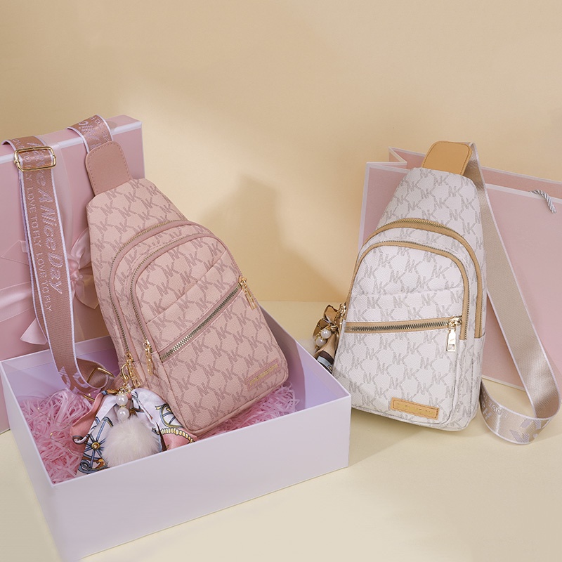 Túi Đeo Chéo Ngực Chất Liệu Da Mềm Thời Trang Cá Tính Cho Nữ