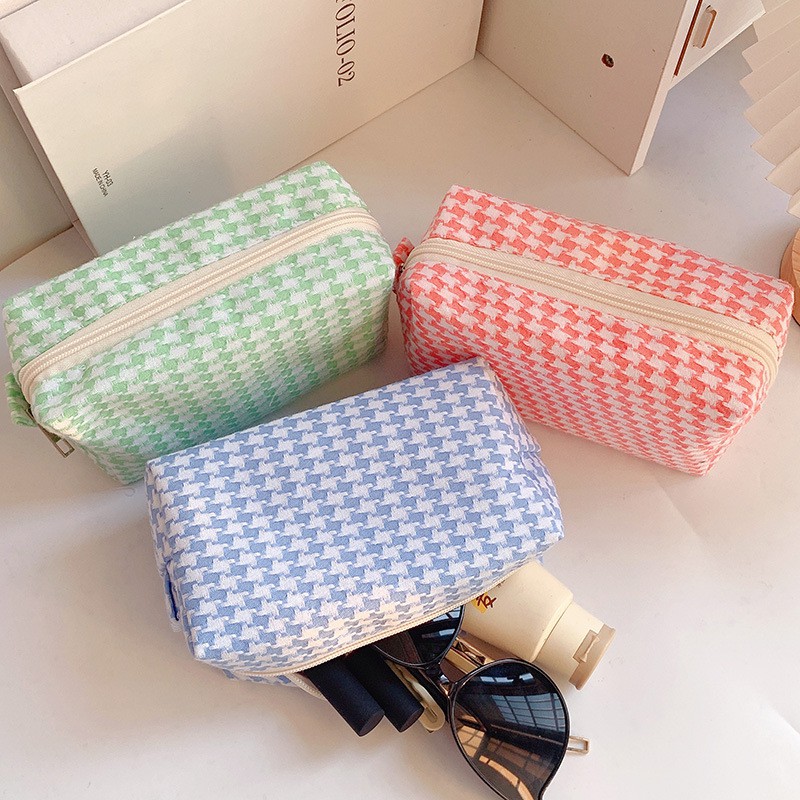 Túi đựng mỹ phẩm sức chứa lớn họa tiết răng cưa thời trang cho nữ