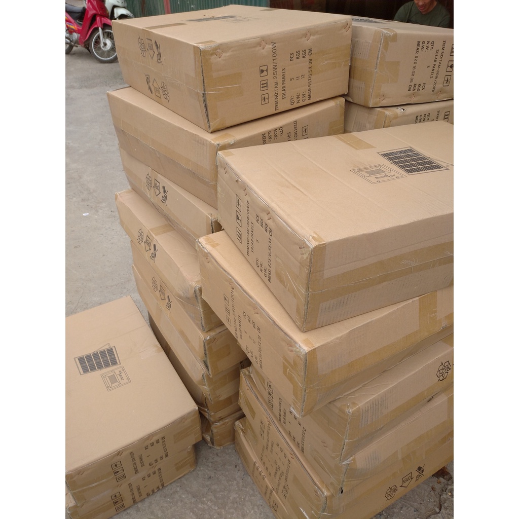 ĐÈN  NĂNG LƯỢNG MẶT TRỜI CLC VIỆT NAM TRƯC TIẾP TỪ XƯỞNG LẮP RÁP TẠI HÀ NỘI