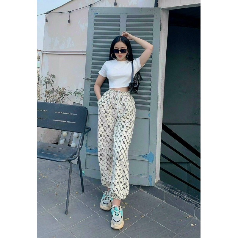 Sét đồ nữ Bộ Áo Croptop Kèm Quần Jogger YN Set Quần Áo Nữ bộ đồ nữ sang chảnh, tiểu thư mặc đi chơi thoải mái,xinhhhh