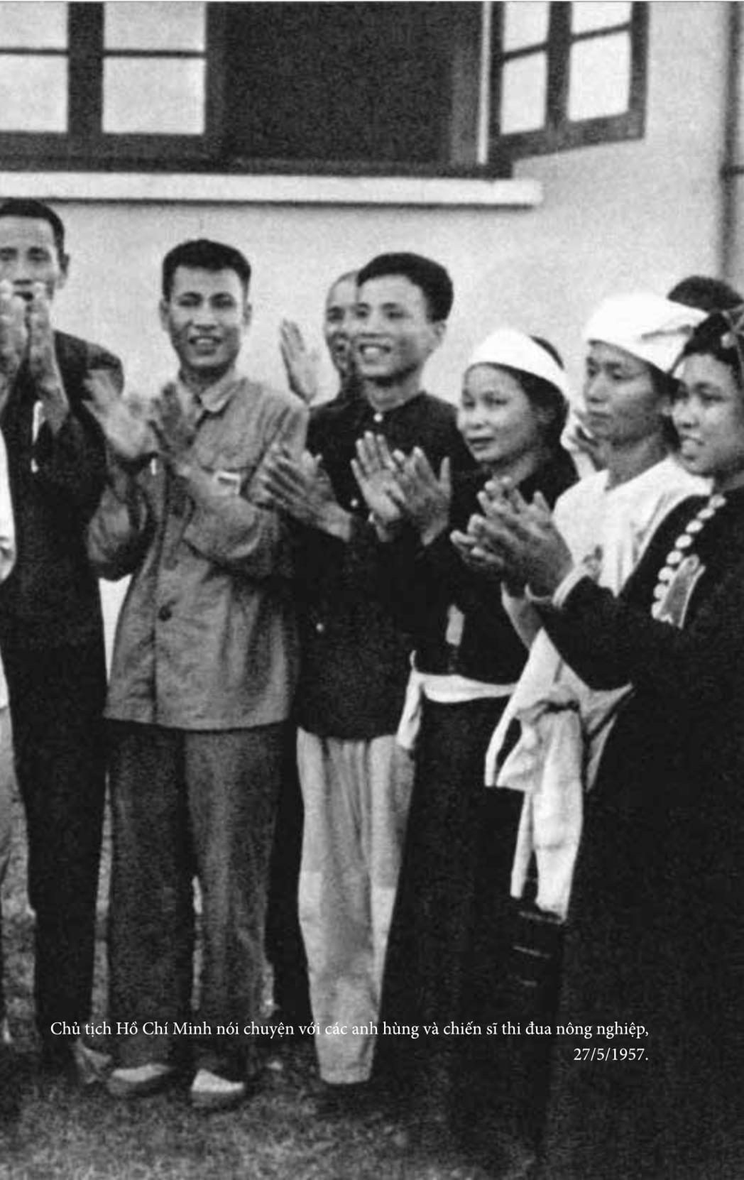 Sách Di Sản Hồ Chí Minh - Hồ Chí Minh Bàn Về Cán Bộ | BigBuy360 - bigbuy360.vn