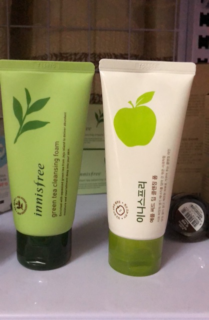 Sữa rửa mặt innisfree trà xanh , táo xanh 80ml