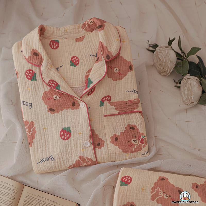 Bộ đồ ngủ tay ngắn chất liệu cotton in hình gấu trái dâu thời trang mùa hè 2021 cho nữ